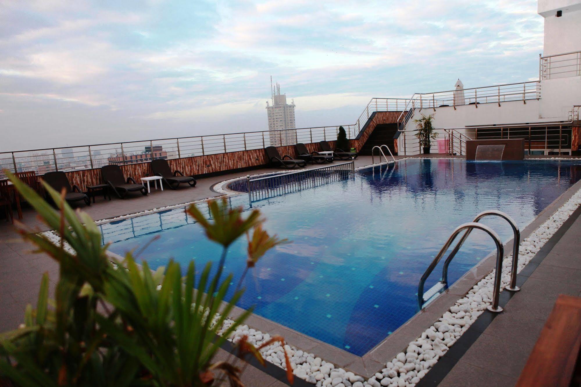 Pearl Grand Hotel Kolombo Bagian luar foto