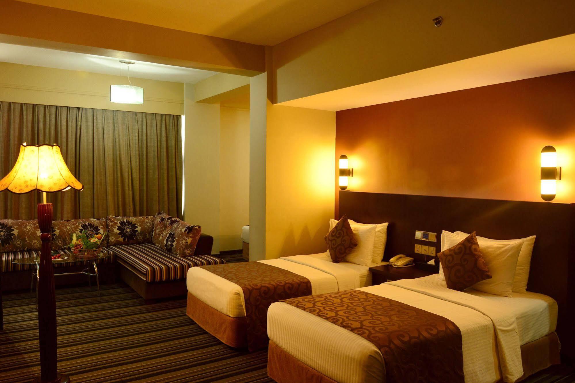 Pearl Grand Hotel Kolombo Bagian luar foto